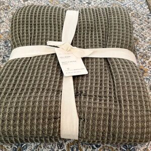 Pottery Barn Sage Waffle Weave Blanket